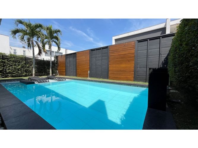 Casa de 3 alcobas en venta en Alfaguara, Jamundí, 300 m² · foto 8 de 15
