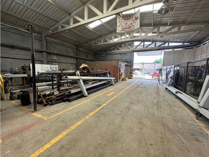 Bodega en venta en Juanchito, Candelaria, 349 m² · foto 3 de 12