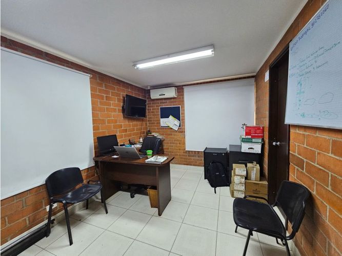 Bodega en venta en Juanchito, Candelaria, 349 m² · foto 4 de 12