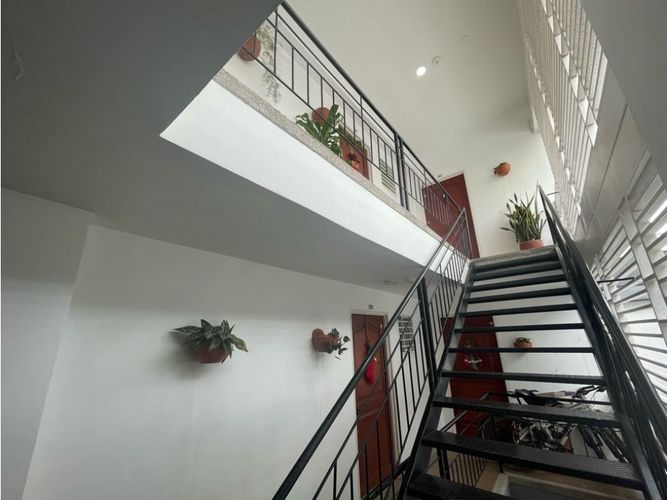 Edificio en venta en La Flora, Cali, 692 m² · foto 6 de 22