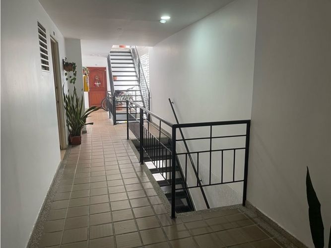 Edificio en venta en La Flora, Cali, 692 m² · foto 7 de 22