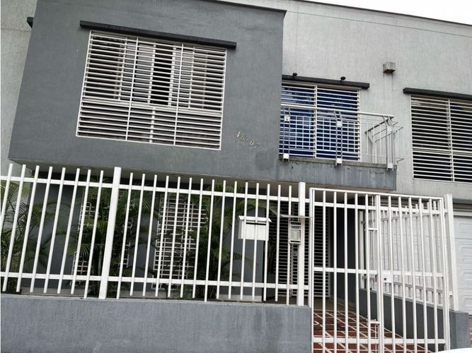 Edificio en venta en La Flora, Cali, 692 m² · foto 8 de 22