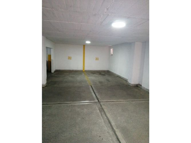 Edificio en venta en La Flora, Cali, 692 m² · foto 10 de 22