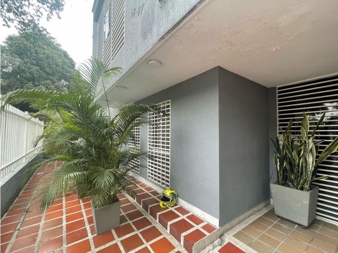 Edificio en venta en La Flora, Cali, 692 m² · foto 12 de 22