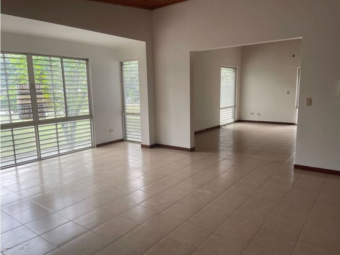 Edificio en venta en La Flora, Cali, 692 m² · foto 14 de 22