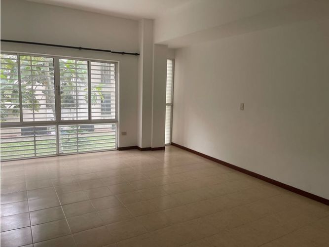 Edificio en venta en La Flora, Cali, 692 m² · foto 15 de 22