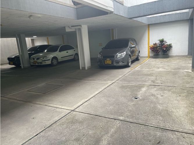 Edificio en venta en La Flora, Cali, 692 m² · foto 22 de 22