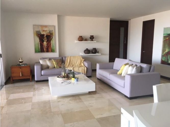 Apartamento de 3 alcobas en venta en Cristales, Cali, 191 m² · foto 2 de 15