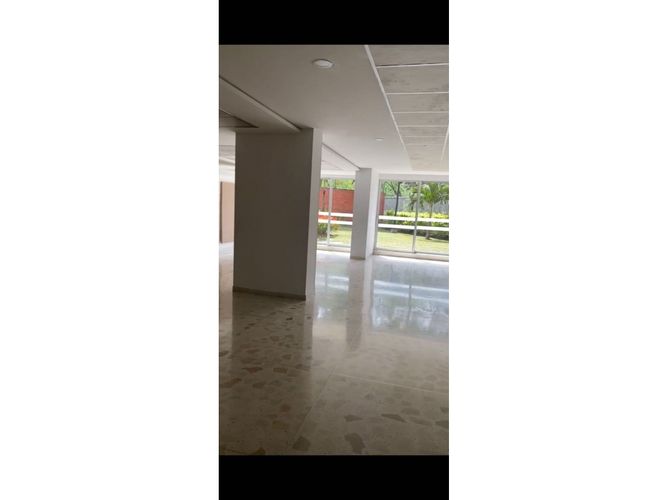 Apartamento de 3 alcobas en venta en Cristales, Cali, 191 m² · foto 15 de 15