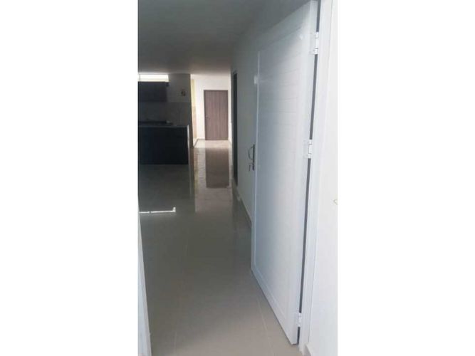 Edificio en venta en El Gran Limonar Cataya, Cali, 450 m² · foto 17 de 22