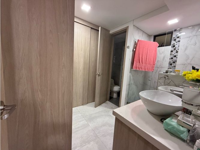 Apartamento de 3 alcobas en venta en Bochalema, Cali, 86 m² · foto 7 de 11