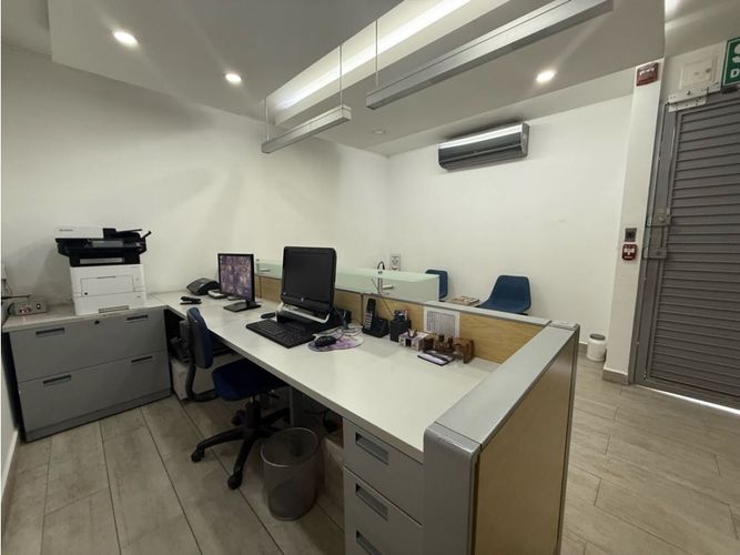 Edificio en venta en Colseguros Andes, Cali, 573 m² · foto 2 de 15