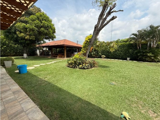 Casa de 4 alcobas en venta en Ciudad Jardin, Cali, 600 m² · foto 19 de 24