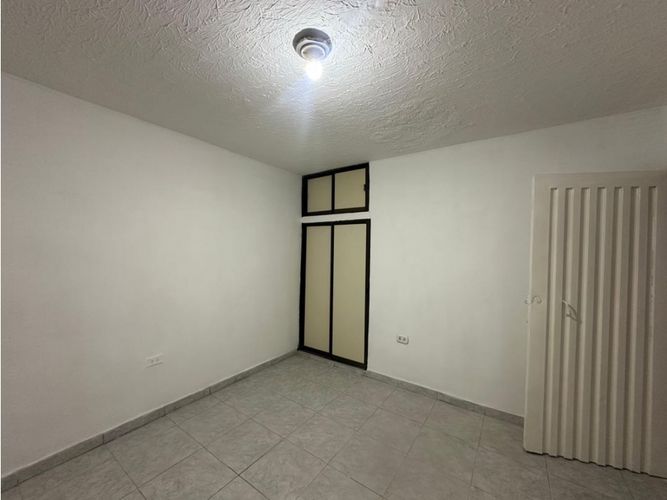 Casa de 9 alcobas en venta en Pance, Palmira, 226 m² · foto 2 de 18