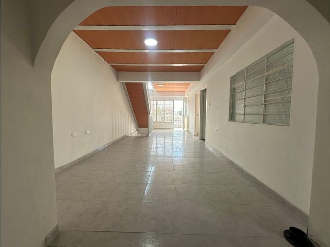 Casa de 9 alcobas en venta en Pance, Palmira, 226 m² · foto 15 de 18