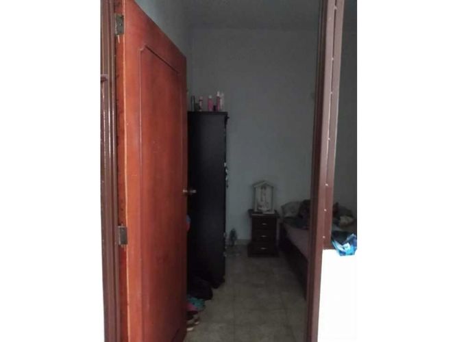 Casa de 7 alcobas en venta en Bretaña, Cali, 170 m² · foto 8 de 13