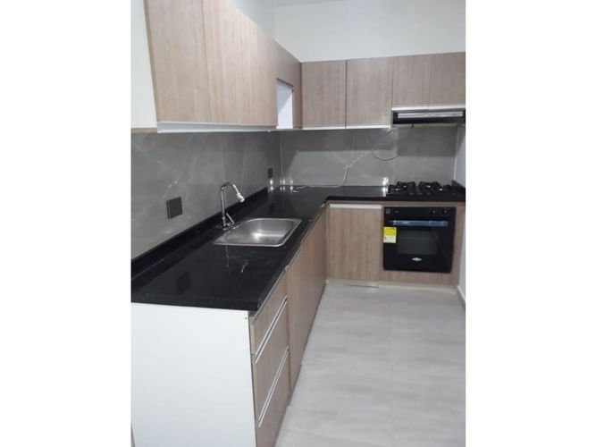 Edificio en venta en Prados Del Limonar, Cali, 550 m² · foto 12 de 15