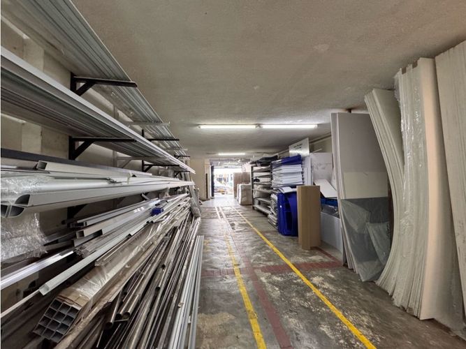 Bodega en venta en San Vicente, Cali, 750 m² · foto 2 de 24