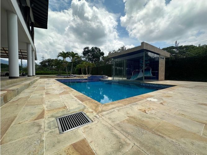Casa de 5 alcobas en venta en San Pedro, Cali, 1300 m² · foto 6 de 24
