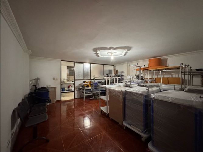 Bodega en venta en San Vicente, Cali, 750 m² · foto 11 de 24