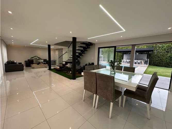 Casa de 5 alcobas en venta en Pance, Cali, 750 m² · foto 3 de 24