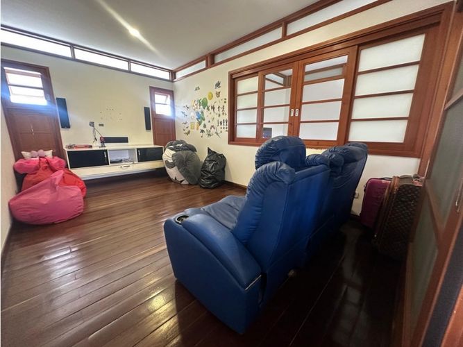 Casa de 5 alcobas en venta en San Pedro, Cali, 1300 m² · foto 18 de 24