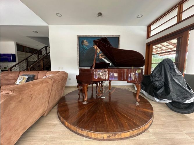 Casa de 5 alcobas en venta en San Pedro, Cali, 1300 m² · foto 19 de 24