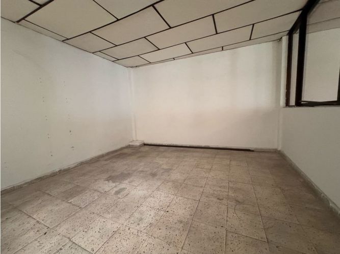 Bodega en venta en San Vicente, Cali, 750 m² · foto 23 de 24