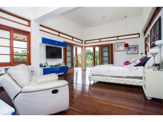 Casa de 5 alcobas en venta en San Pedro, Cali, 1300 m² · foto 21 de 24