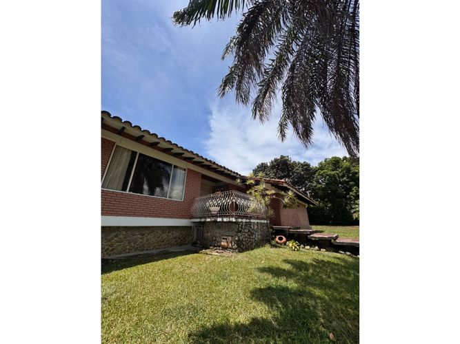 Casa de 3 alcobas en venta en Ciudad Jardin, Cali, 470 m² · foto 3 de 15