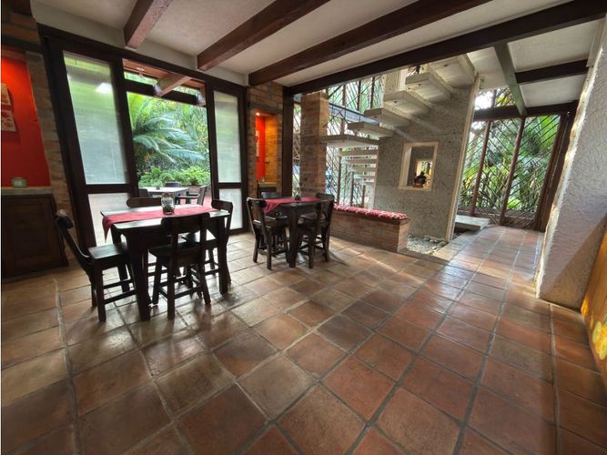 Casa de 9 alcobas en venta en Villa Fatima, Cali, 600 m² · foto 18 de 24