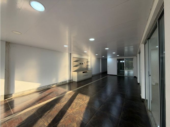 Casa de 4 alcobas en venta en Alfaguara, Jamundí, 230 m² · foto 7 de 24
