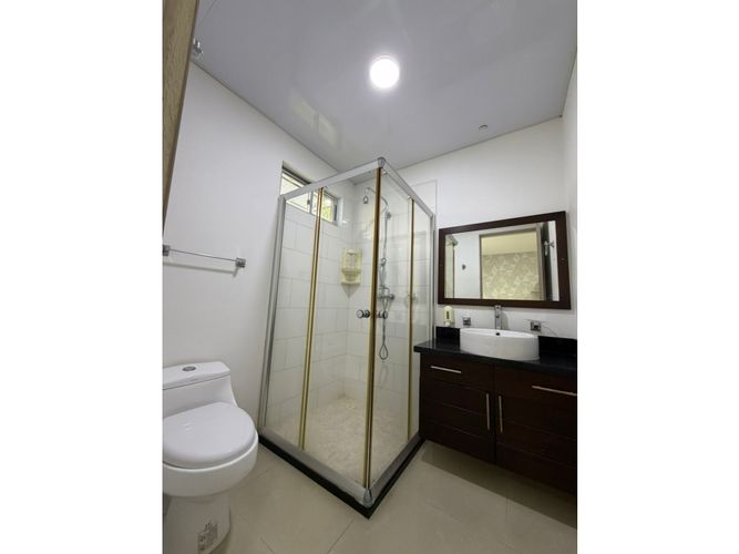 Casa de 4 alcobas en venta en Alfaguara, Jamundí, 230 m² · foto 9 de 24