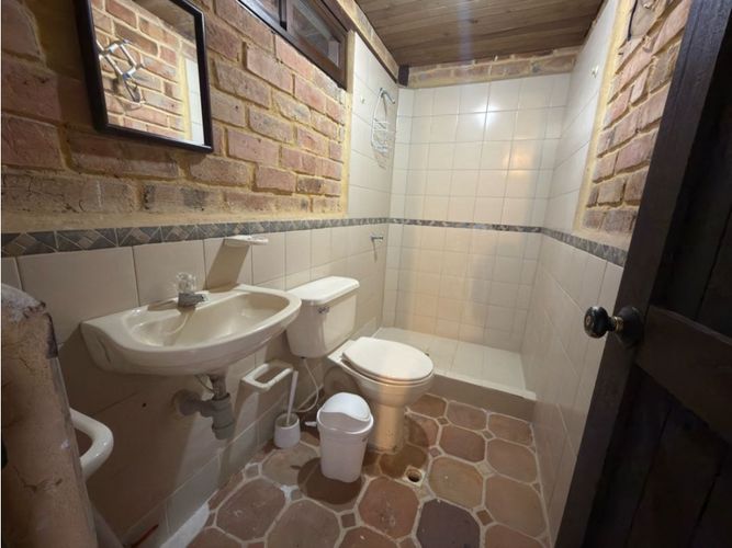 Casa de 9 alcobas en venta en Villa Fatima, Cali, 600 m² · foto 23 de 24