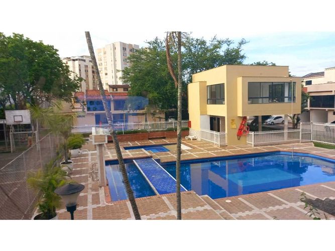Casa de 6 alcobas en venta en Los Portales - Nuevo Rey, Cali, 350 m² · foto 1 de 14