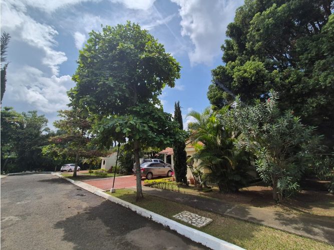 Casa de 5 alcobas en venta en La Morada, Jamundí, 250 m² · foto 2 de 24