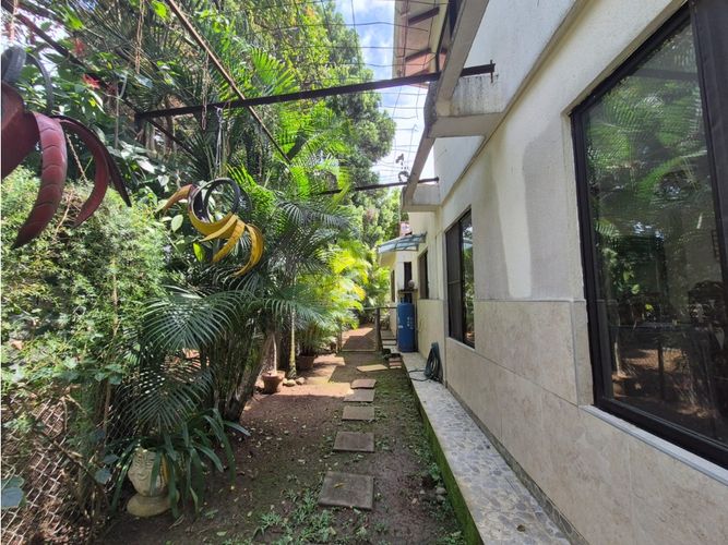 Casa de 5 alcobas en venta en La Morada, Jamundí, 250 m² · foto 3 de 24
