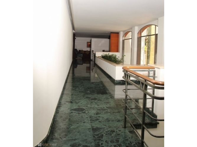 Casa de 4 alcobas en venta en Ciudad Jardin, Cali, 1100 m² · foto 6 de 11