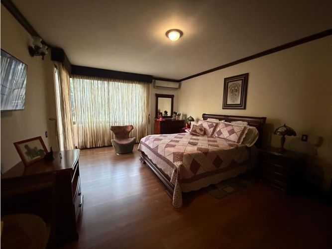 Casa de 4 alcobas en venta en Ciudad Jardin, Cali, 400 m² · foto 11 de 16