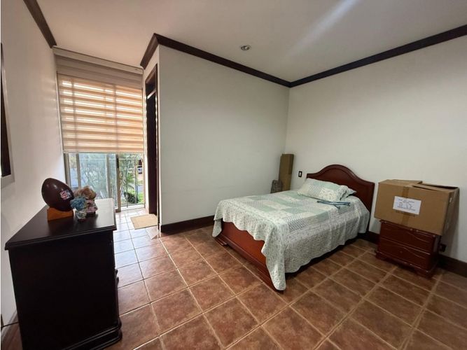 Casa de 4 alcobas en venta en Ciudad Jardin, Cali, 400 m² · foto 15 de 16