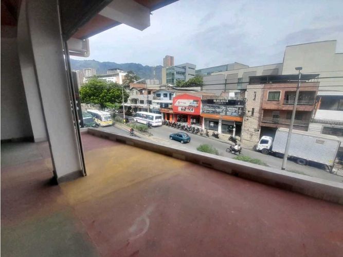 Local en arriendo en Manchester, Bello, 145 m² · foto 6 de 8