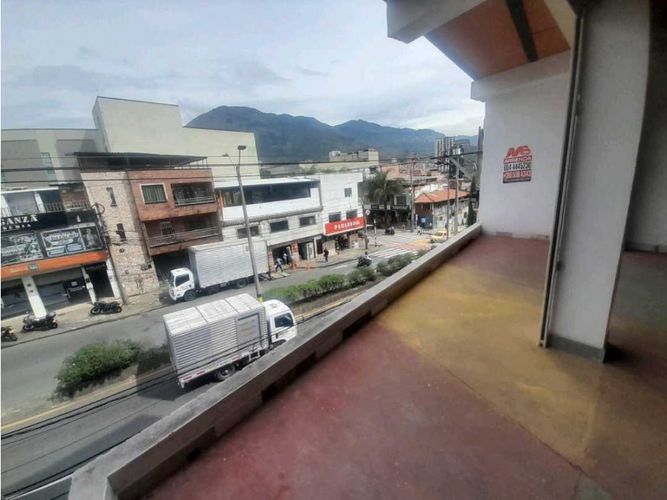 Local en arriendo en Manchester, Bello, 145 m² · foto 7 de 8