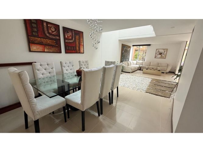 Casa de 3 alcobas en venta en Altos De Guadalupe, Cali, 153 m² · foto 4 de 20