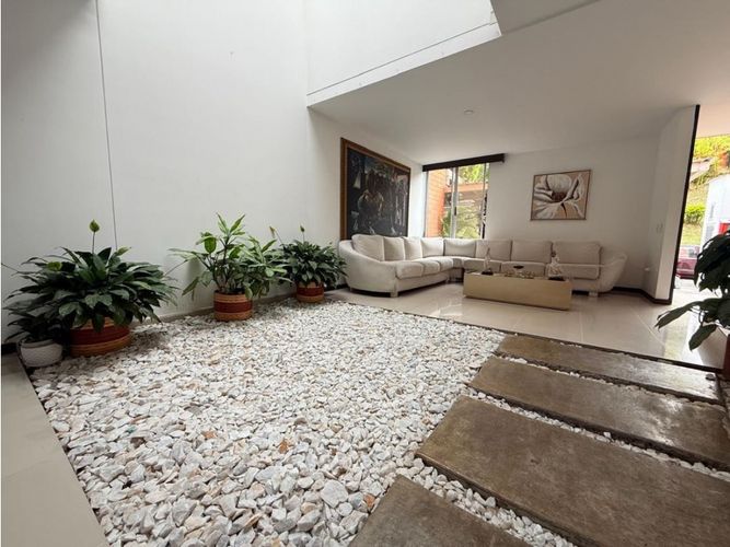 Casa de 3 alcobas en venta en Altos De Guadalupe, Cali, 153 m² · foto 5 de 20