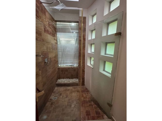 Casa de 6 alcobas en venta en Verde Horizonte, Cali, 662 m² · foto 18 de 24