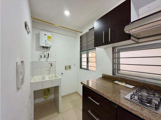Apartamento en venta en El Bosque, Cali · foto 4 de 21