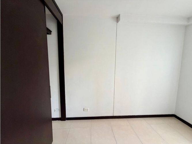 Apartamento en venta en El Bosque, Cali · foto 8 de 21