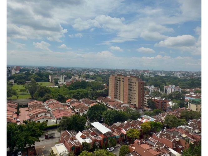 Apartamento de 3 alcobas en venta en Altos De Guadalupe, Cali, 110 m² · foto 6 de 24