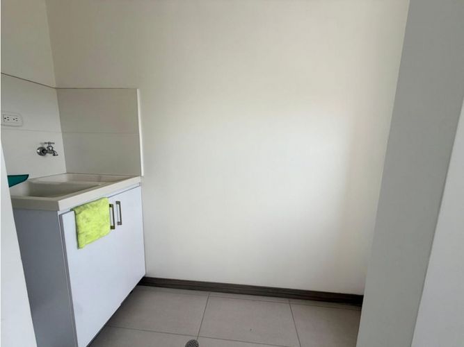 Apartamento de 3 alcobas en venta en Altos De Guadalupe, Cali, 110 m² · foto 12 de 24