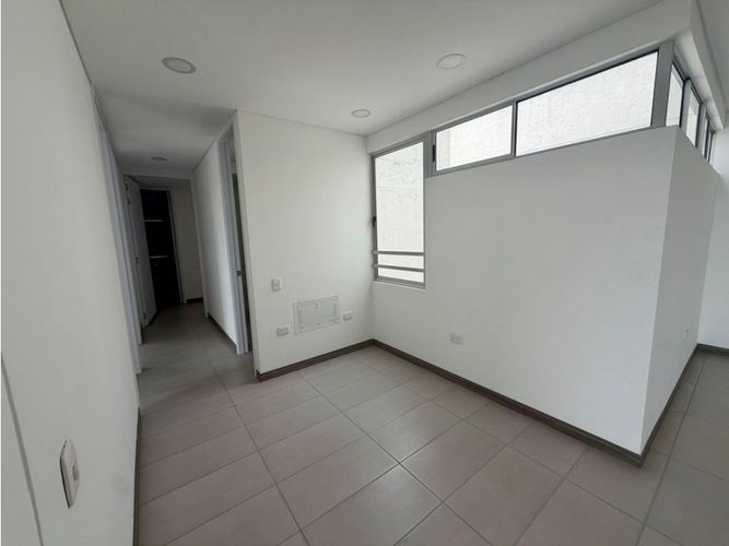 Apartamento de 3 alcobas en venta en Altos De Guadalupe, Cali, 110 m² · foto 16 de 24